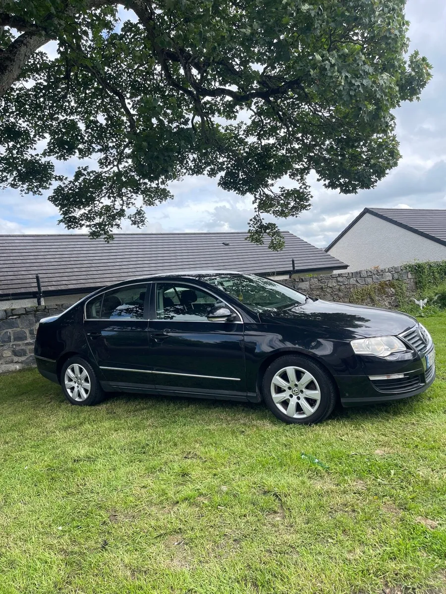 2007 VW PASSAT 1.6 FSI NCT 09/2025 - Image 1