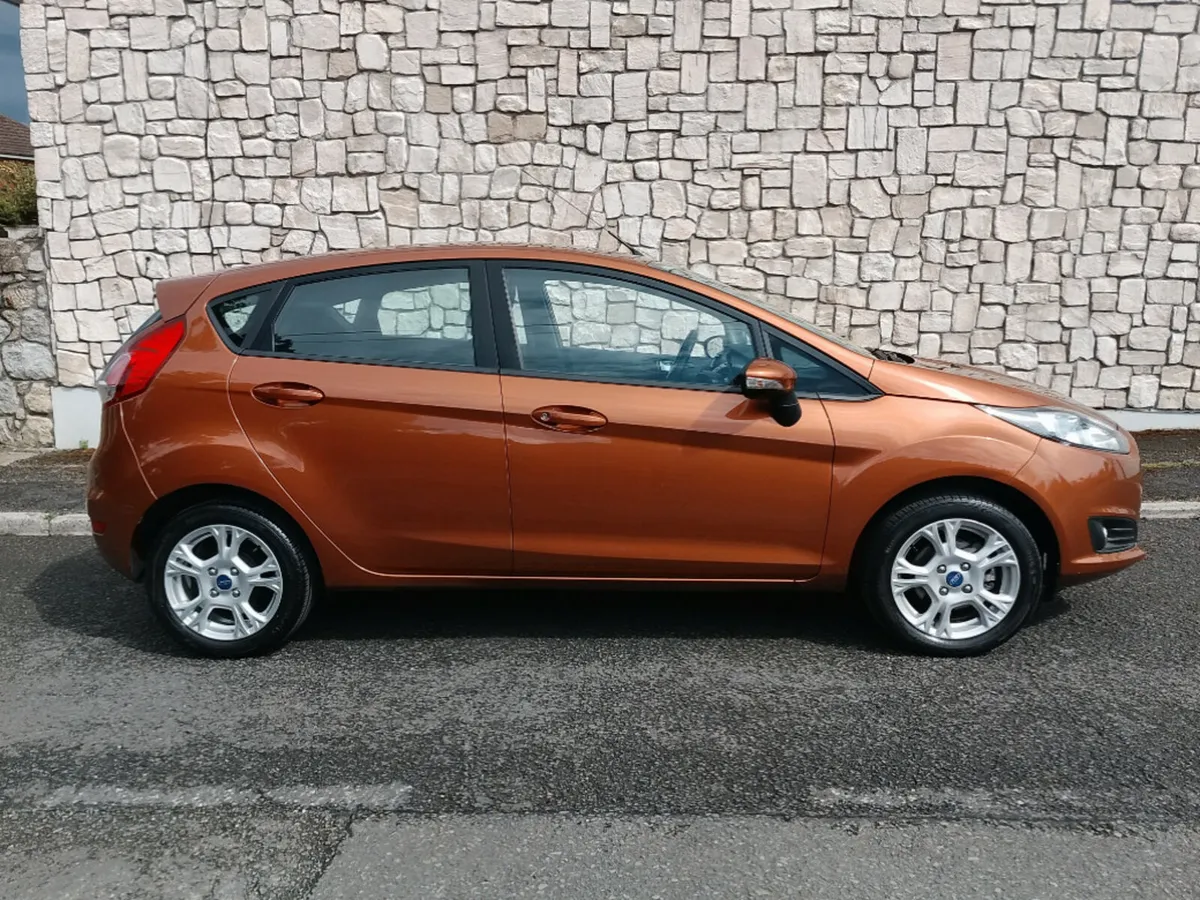 Ford Fiesta MCA Zetec 1.0 65PS M5 5DR 4DR - Image 2