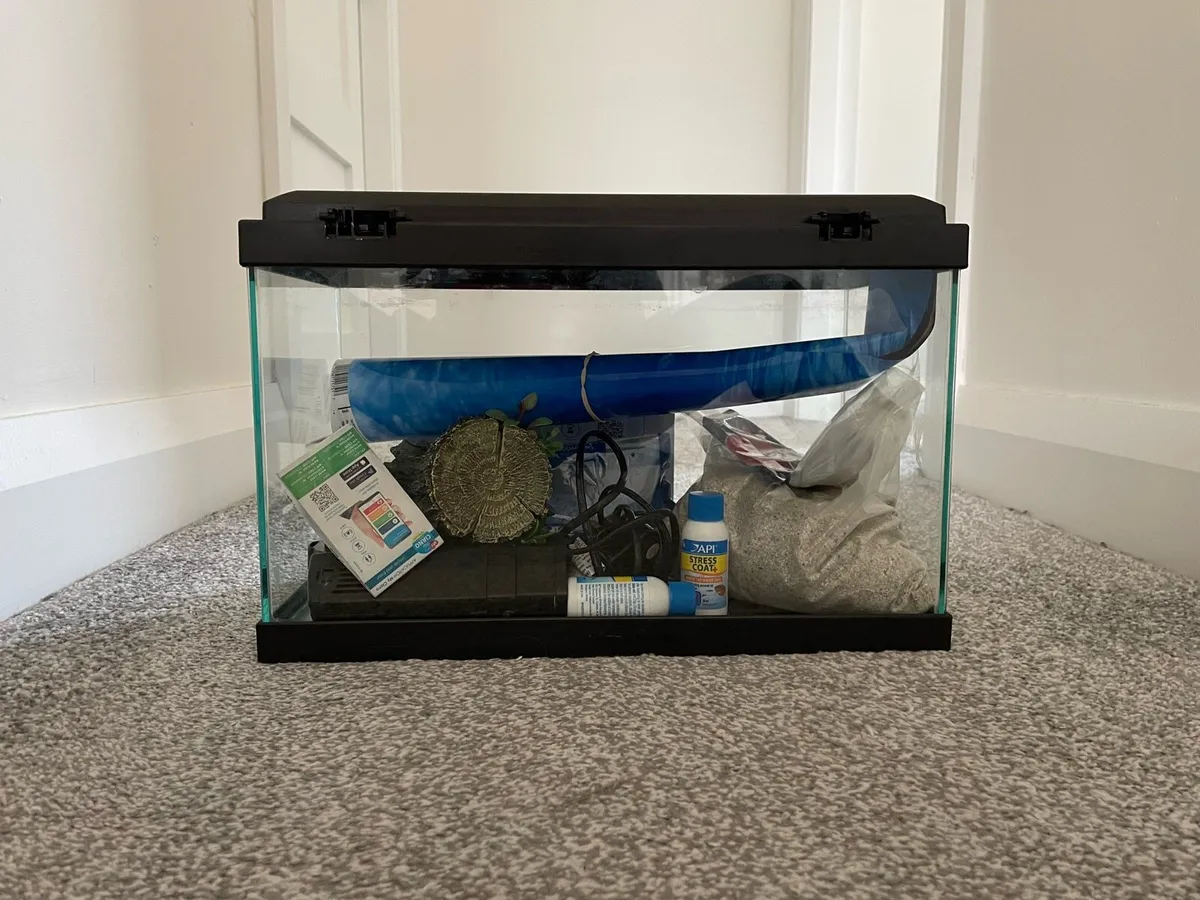Ciano Aqua 20 Aquarium and starter kit - Image 1