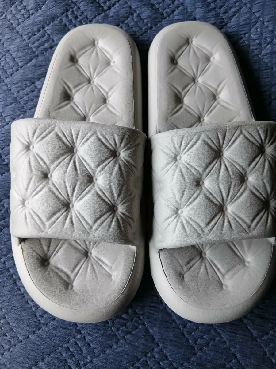 Sliders - Image 1