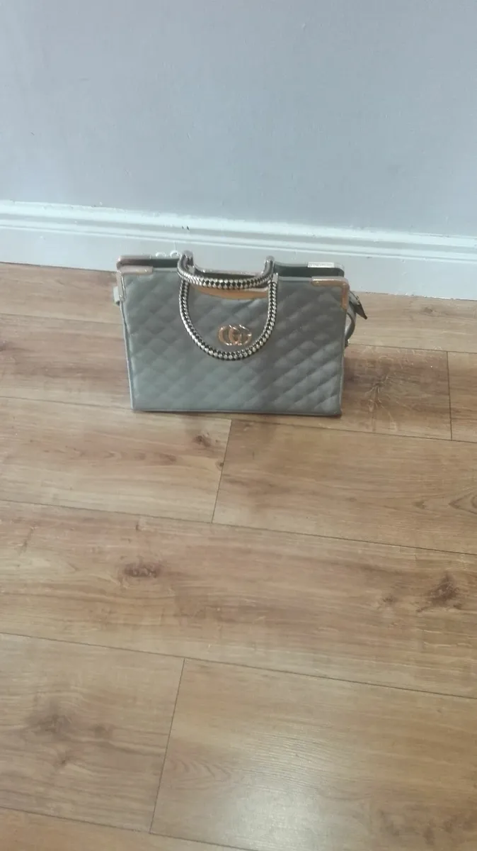 Gucci Handbag - Image 2