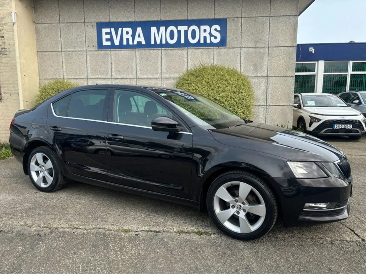 Skoda Octavia Style Automatic 1.6 TDI Diesel //hi - Image 4