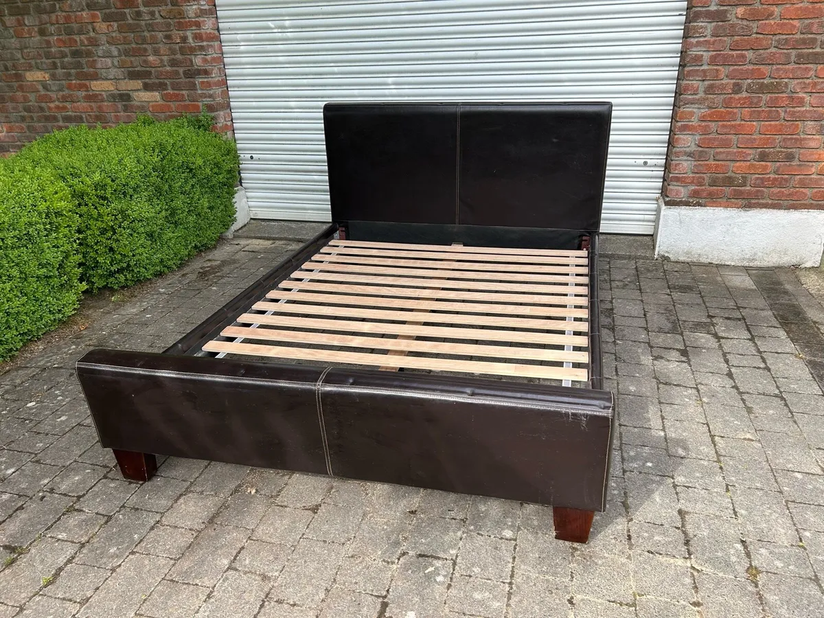 Bed - Image 1