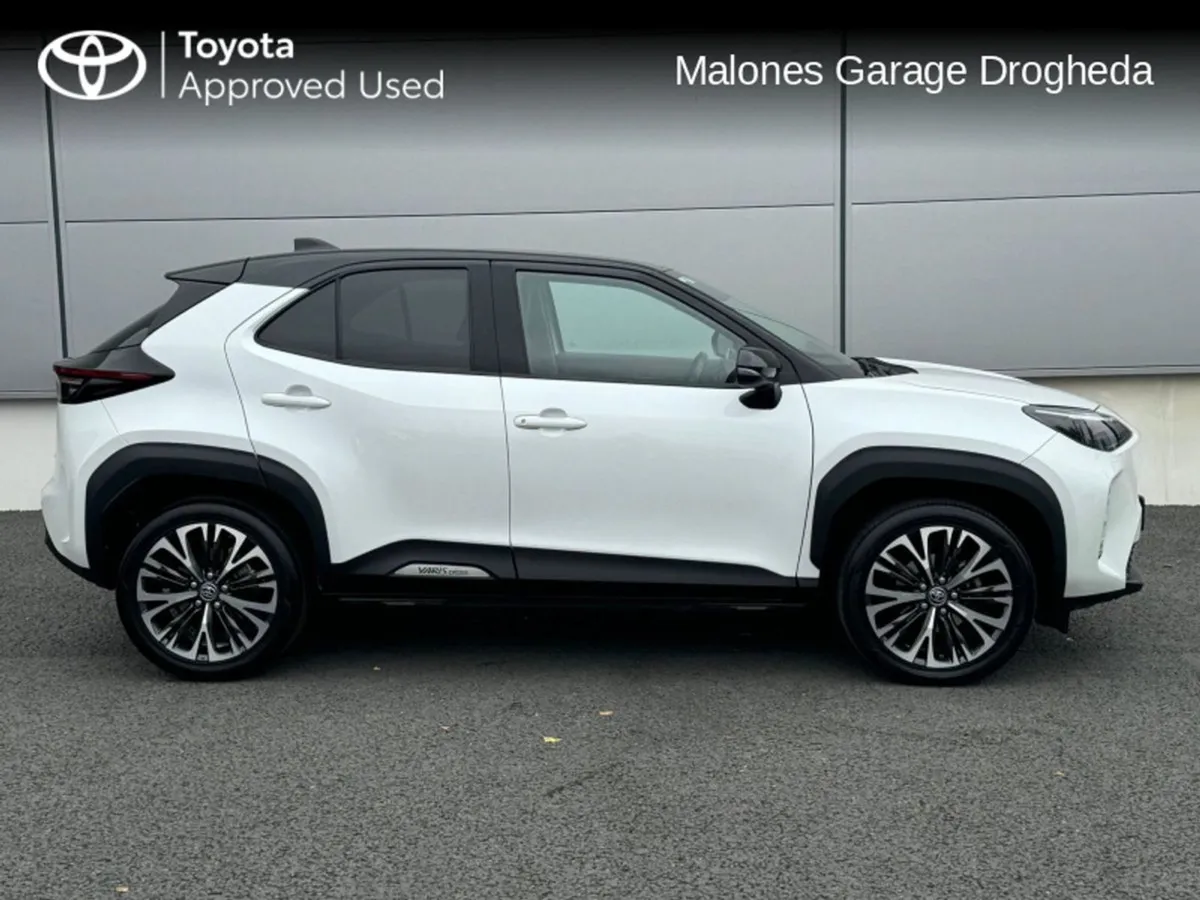 Toyota Yaris Cross 1.5 Hybrid Sol Call Now  041 9 - Image 3