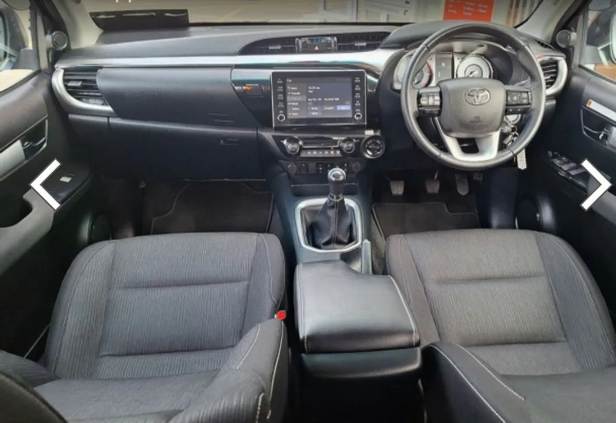 2023 Toyota Hilux 2.8 - Image 4