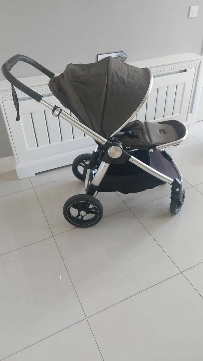 Pram - Image 2