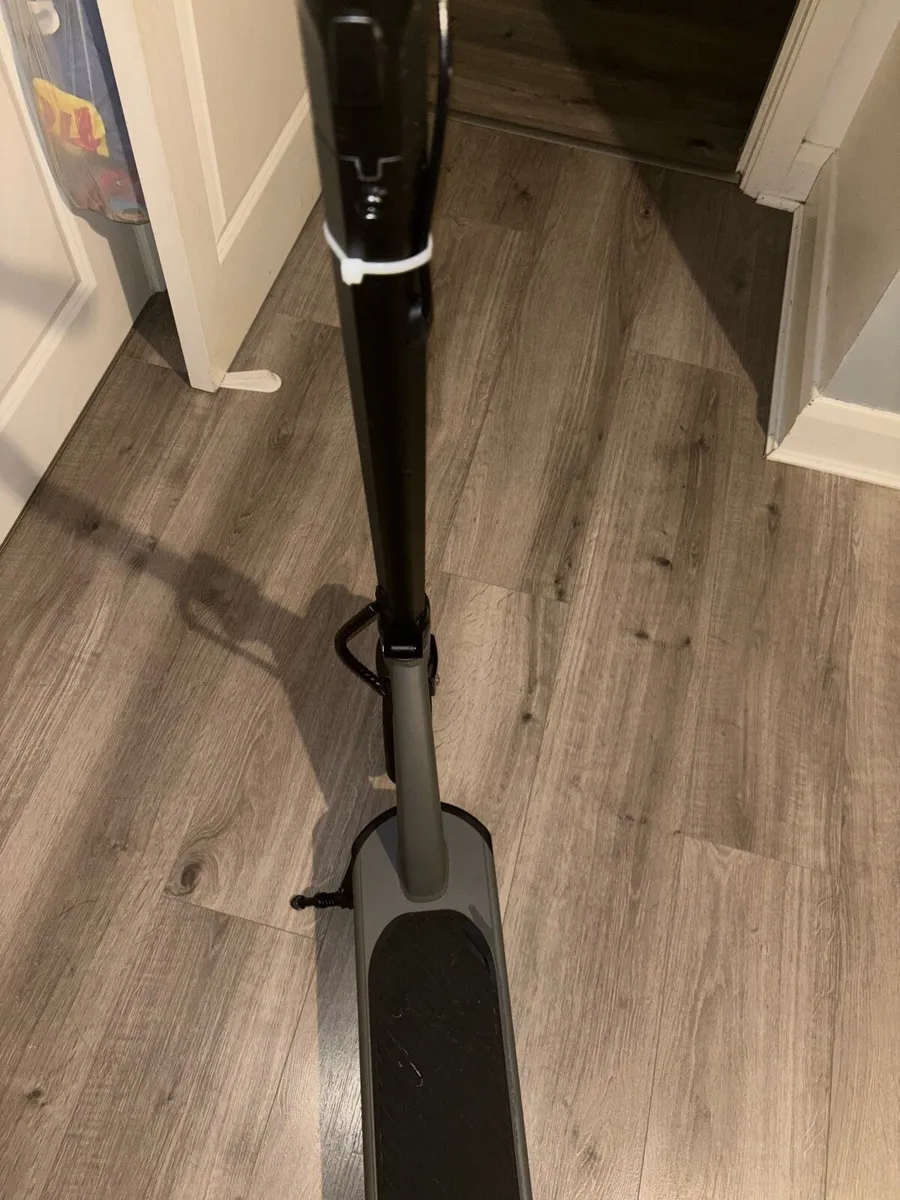 Electric scooter - Image 3