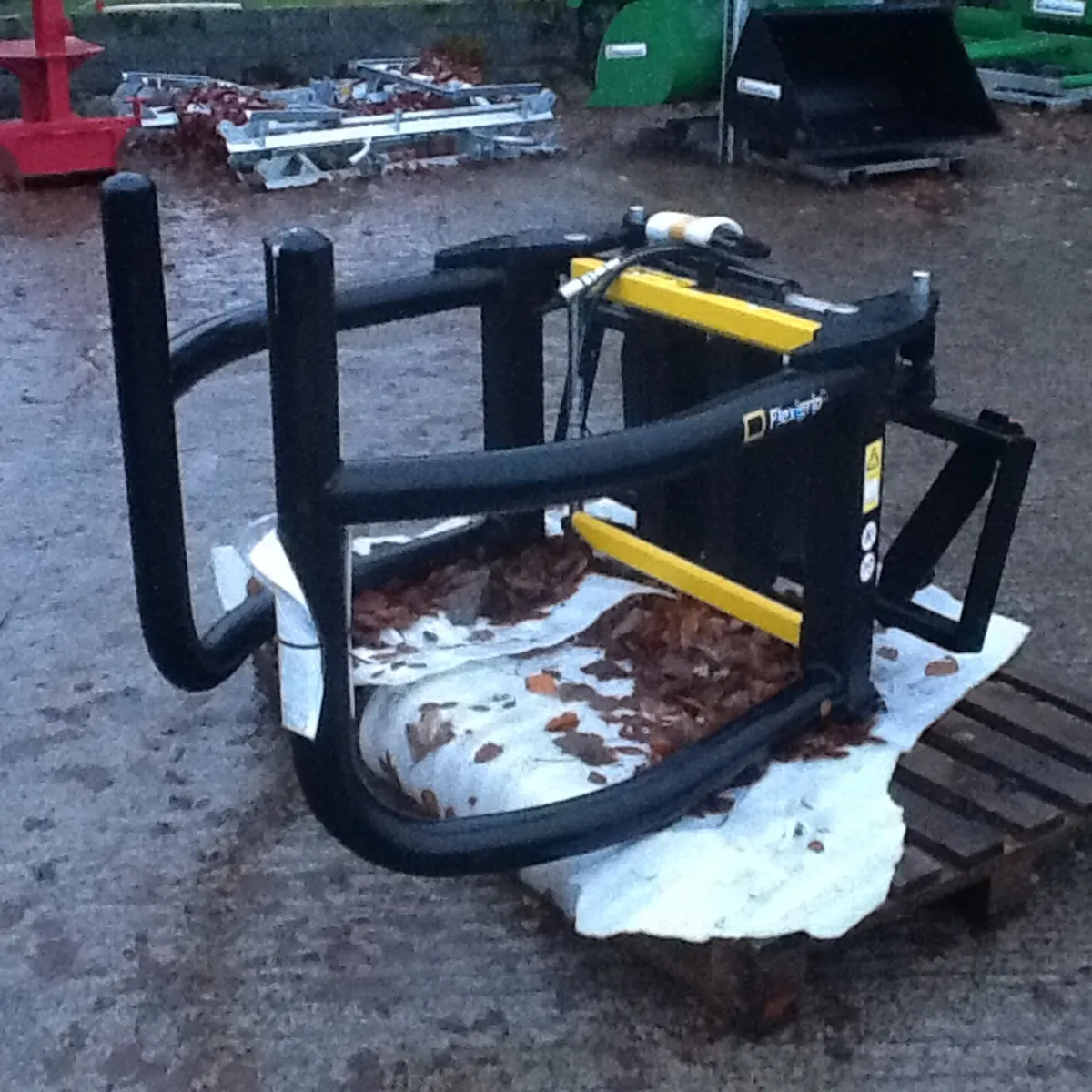 Quicke ALO Bale Handling Equipment - Image 3