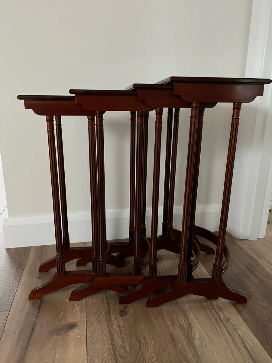Nest of tables - Image 3