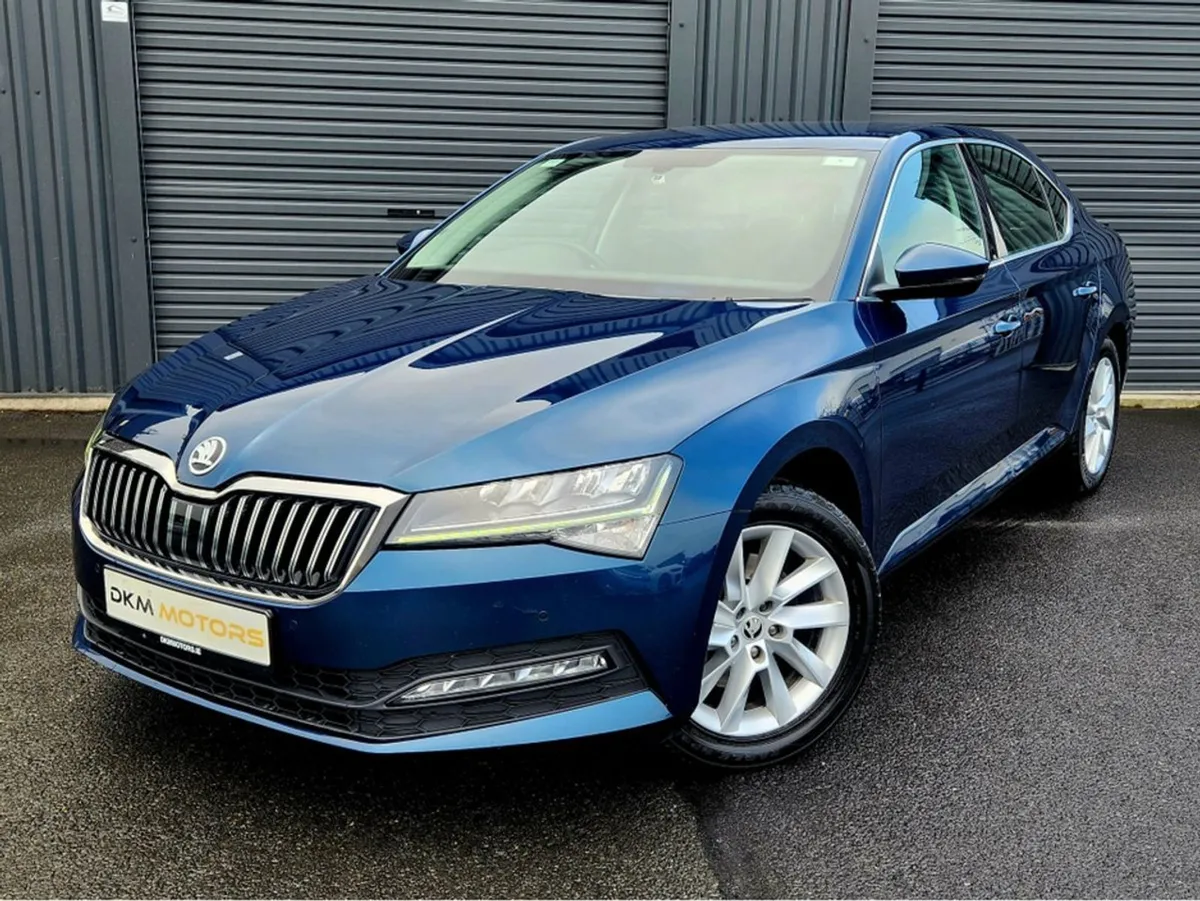 Skoda Superb Ambition 2.0 TDI 150HP DSG 5DR Auto - Image 2