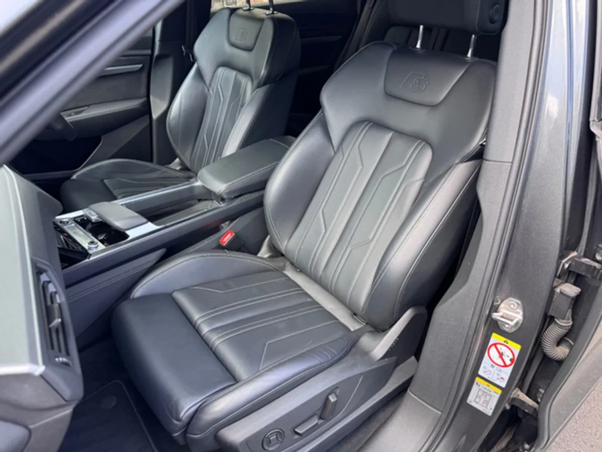 Audi E-Tron 55 S Line Quattro Coupe//superb Spec/ - Image 4