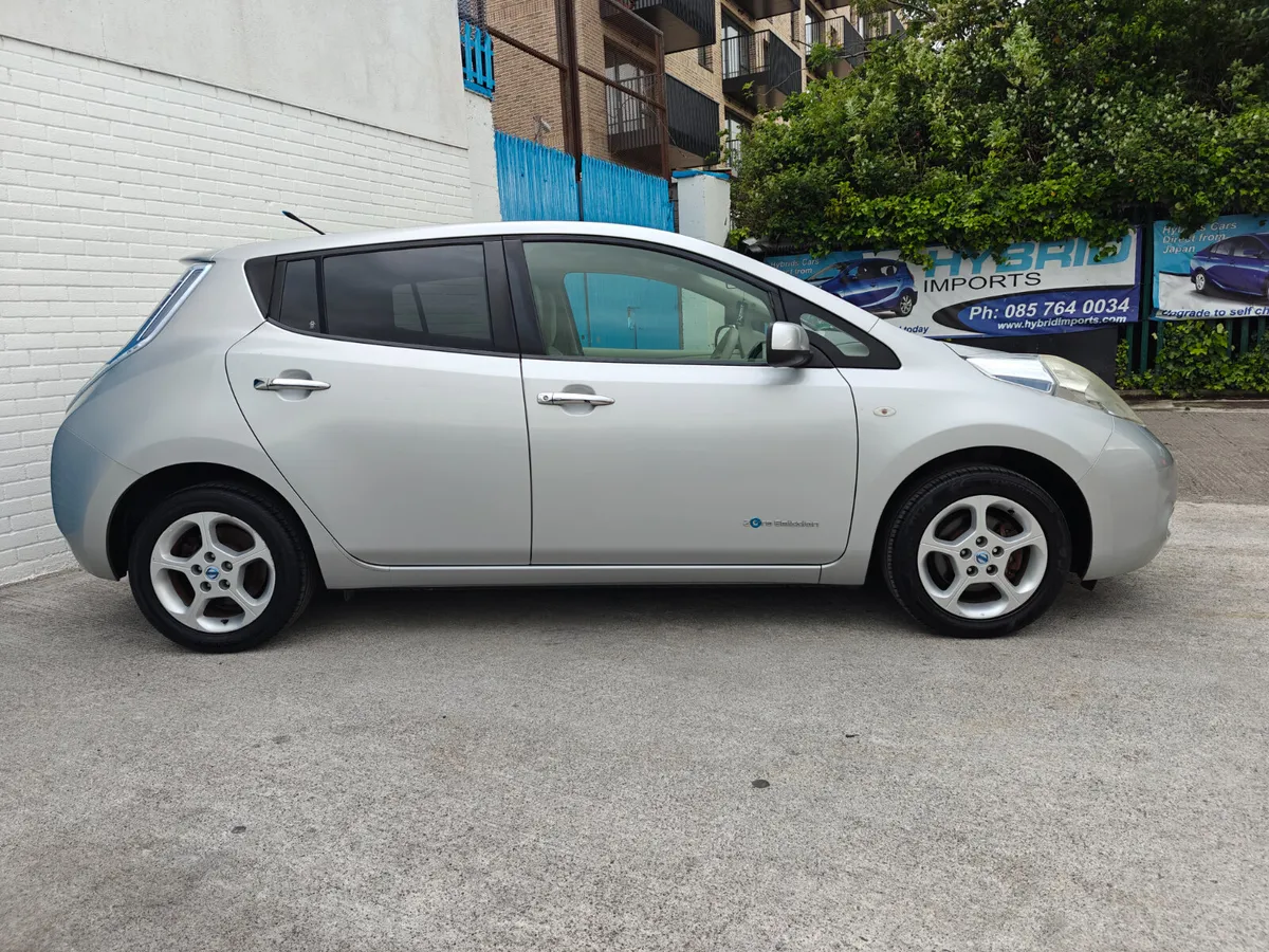 2012 NISSAN LEAF EV NCT 04/26 - Image 4