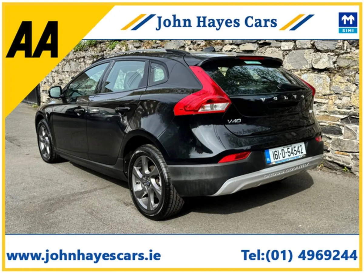 Volvo V40 Cross Country Luxury//full History//tim - Image 2
