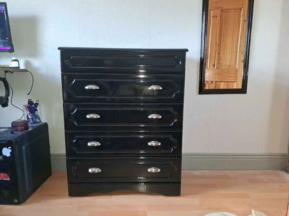 Paint Spraying Service - Image 1