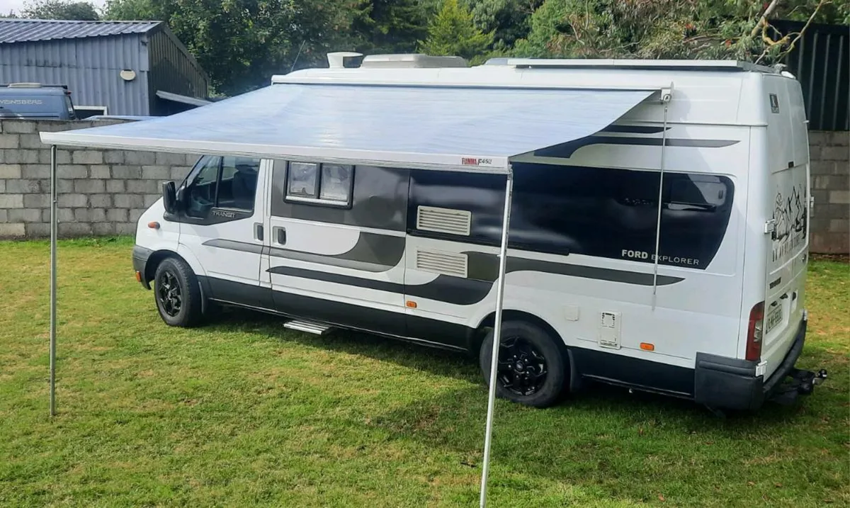2010 Camper Off grid Transit 2/3 berth. - Image 2