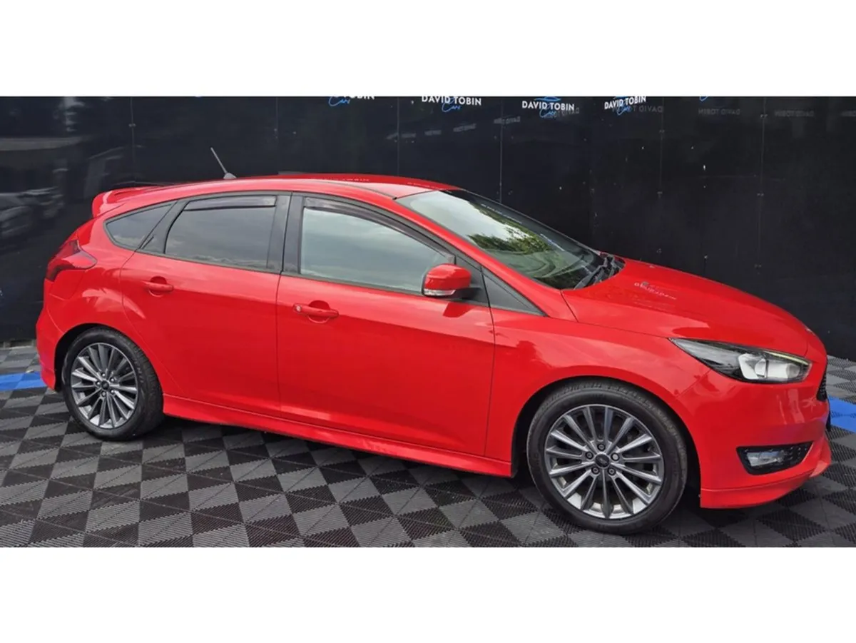 Ford Focus St-line 1.5 Tdci - Image 4