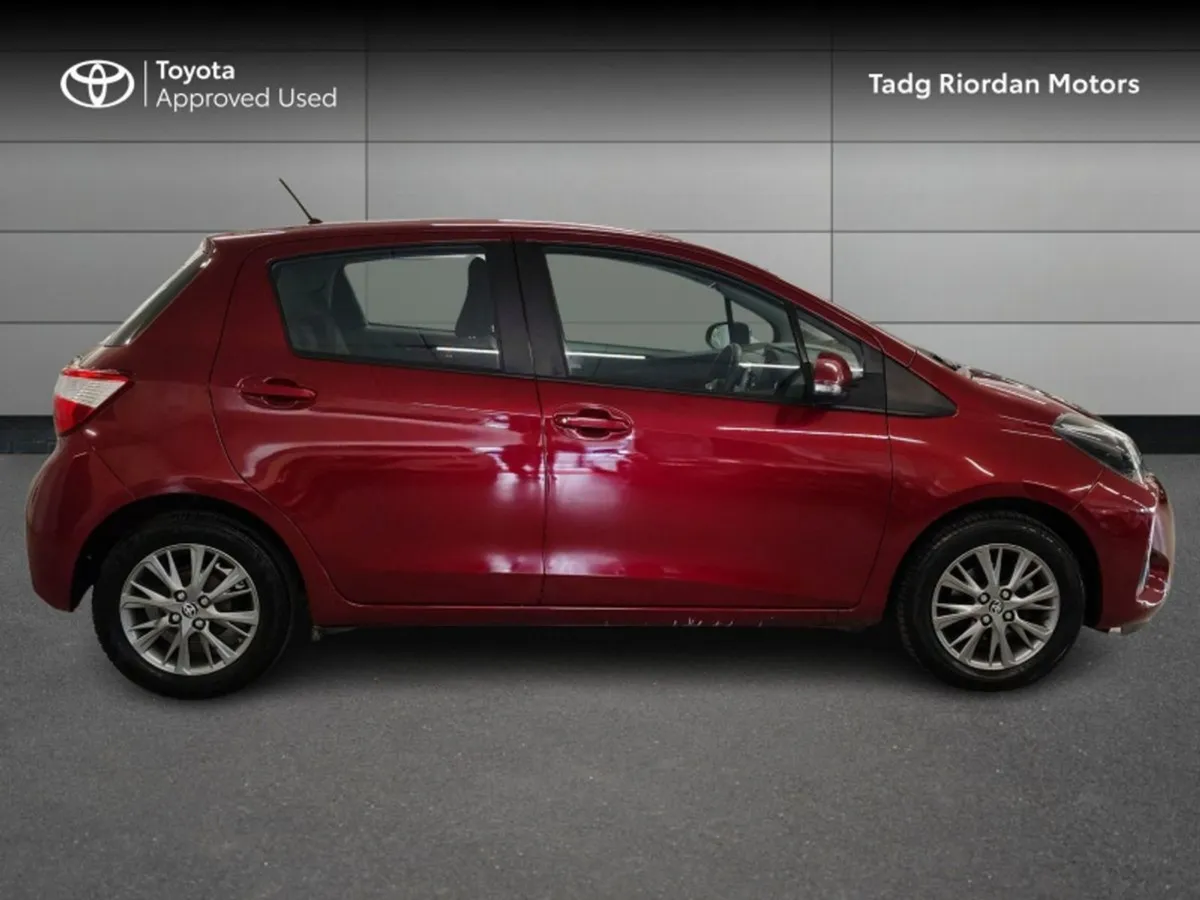 Toyota Yaris 1.0 Luna 4DR - Image 3