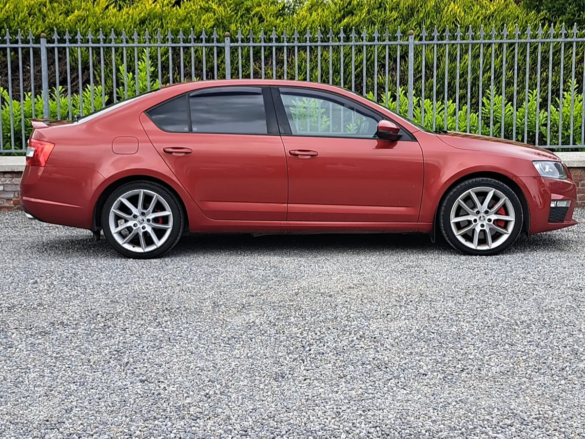 Skoda Octavia VRS Model 2.0 Diesel - Image 4