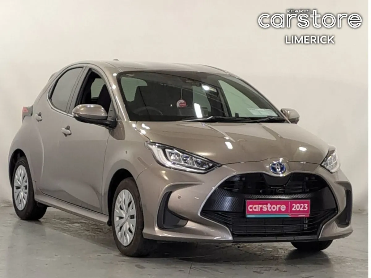 Toyota Yaris 1.5 PET HYB Auto 5DR - Image 1