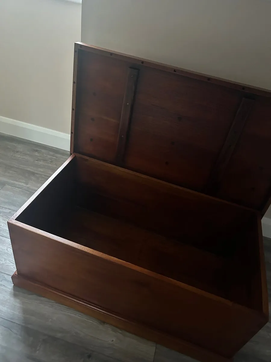 Furniture - Image 3