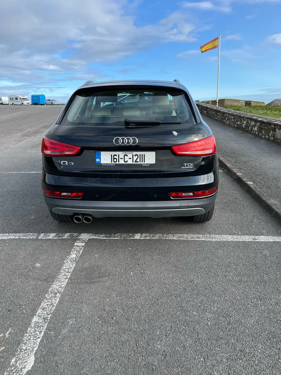Audi Q3 - Image 2