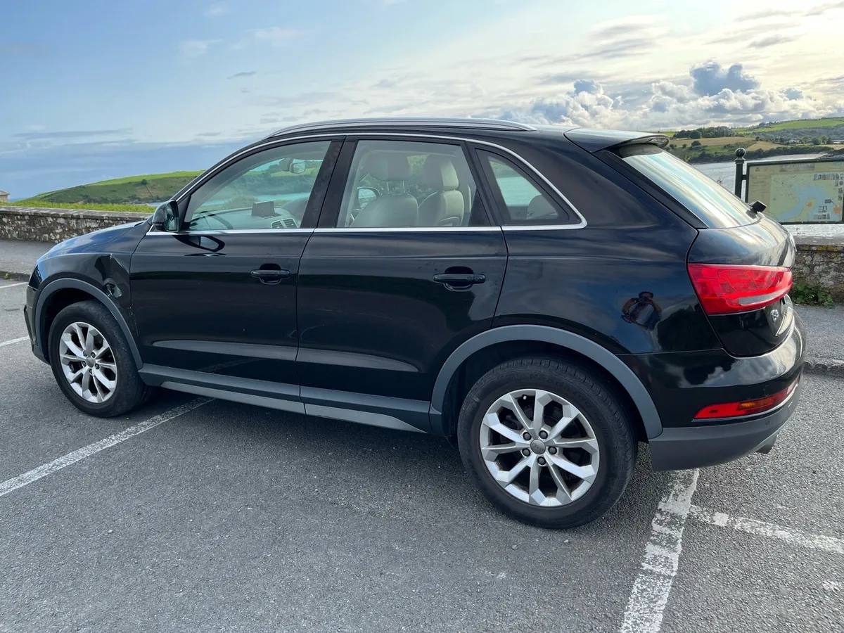 Audi Q3 - Image 3