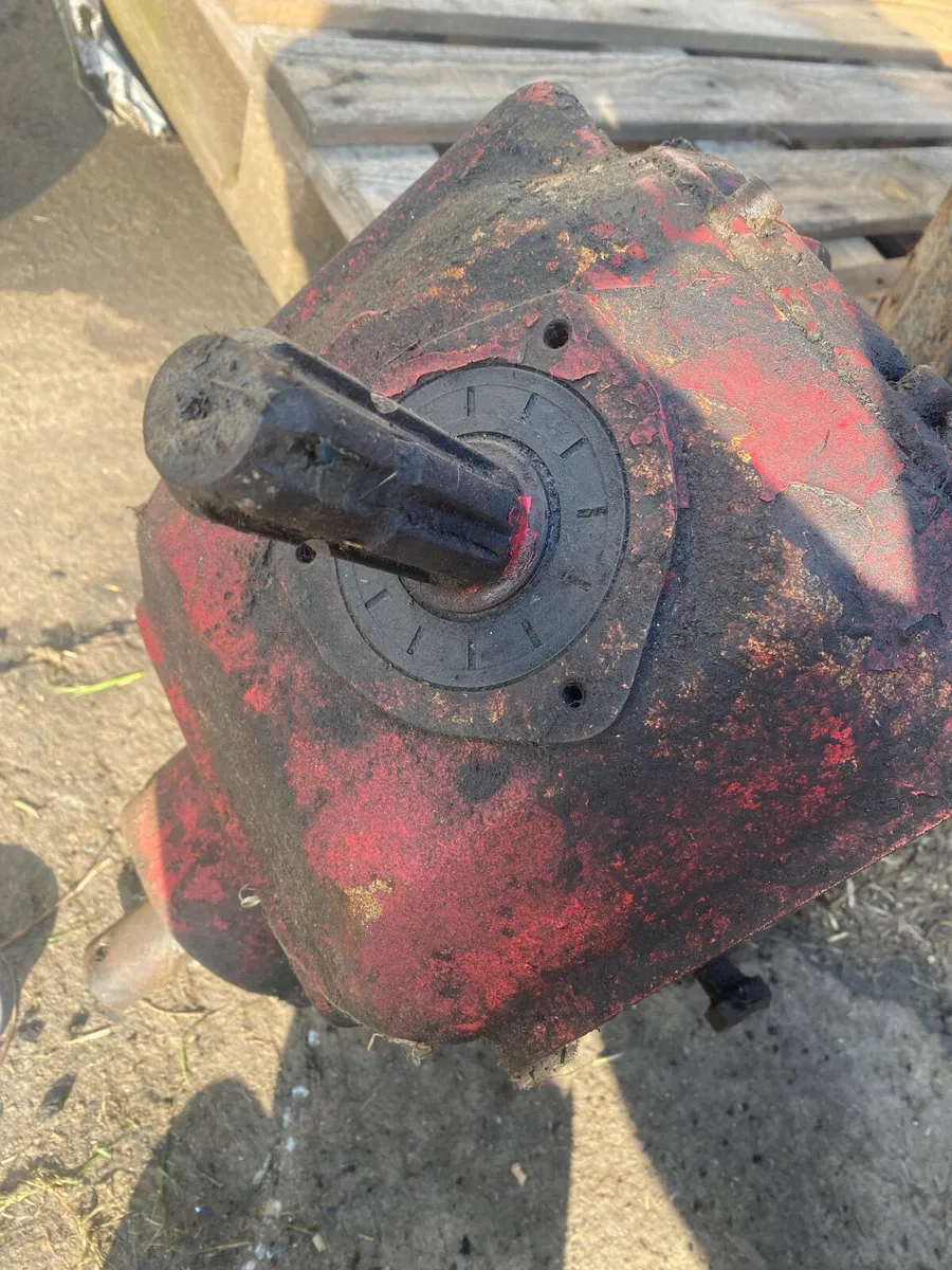 Red  rock slurry pump Gearbox - Image 3