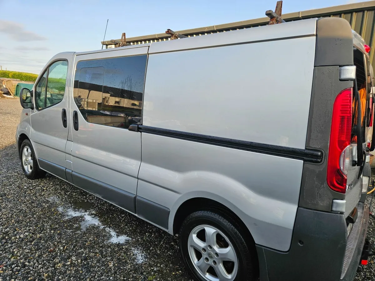 Renault Trafic 2007 Crewcab 2.0L - Image 3