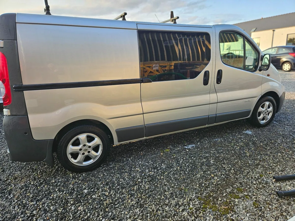 Renault Trafic 2007 Crewcab 2.0L - Image 4