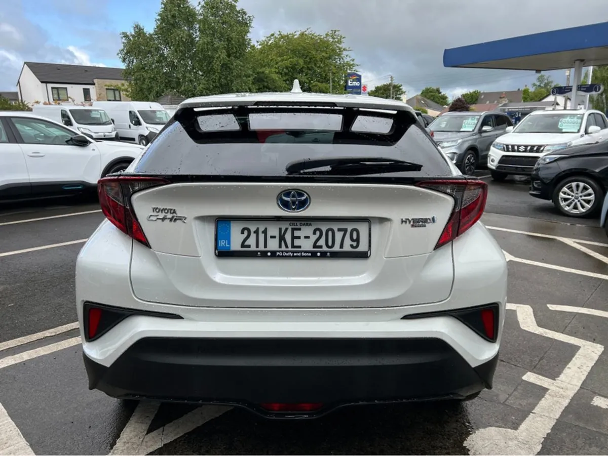 Toyota C-HR 1.8 Hybrid Sportmono 4DR Sport Auto - Image 4