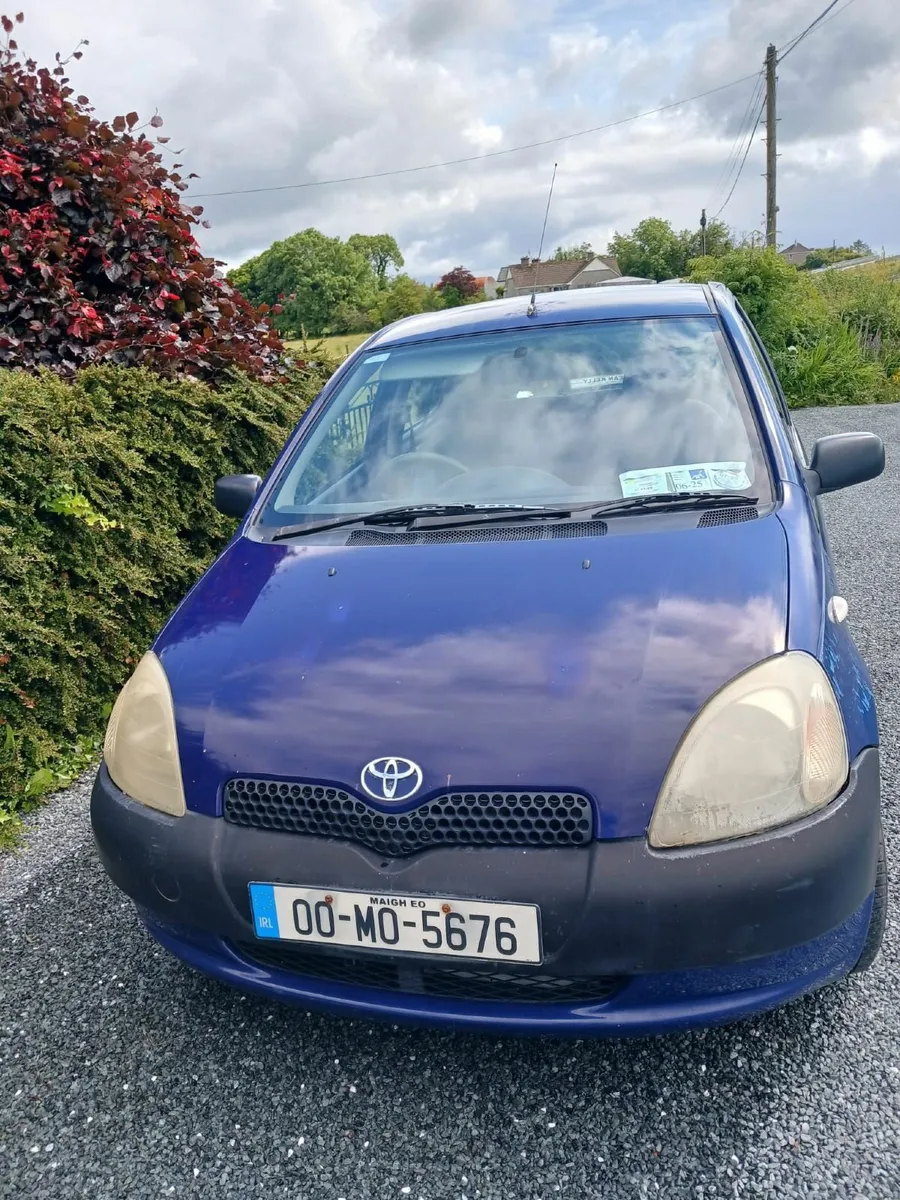 Toyota Yaris 2000 - Image 4