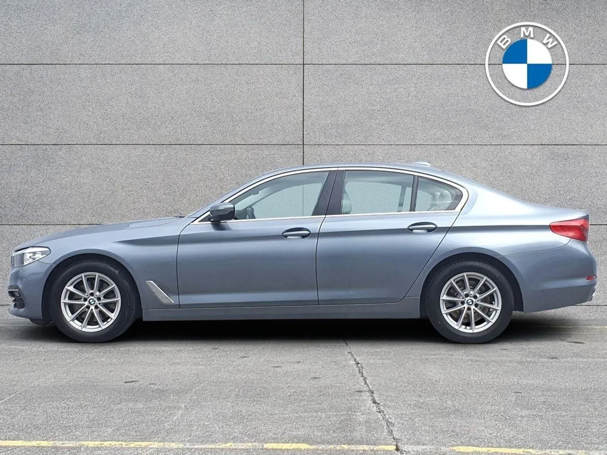 BMW 5 Series 520d SE Saloon - Image 3