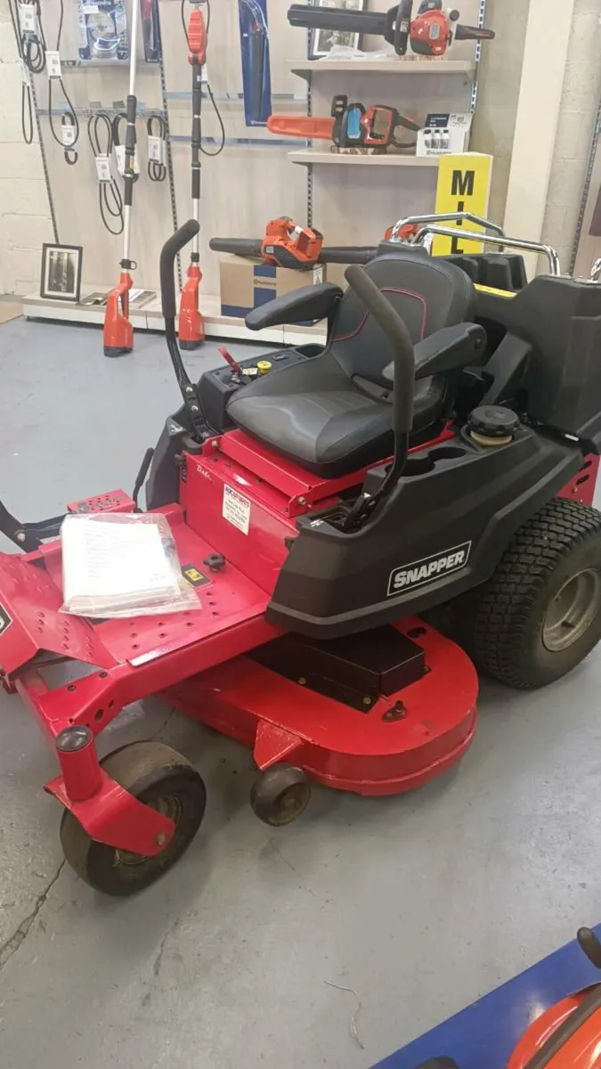 Snapper ZTX 275 Zero Turn Mower - Image 2