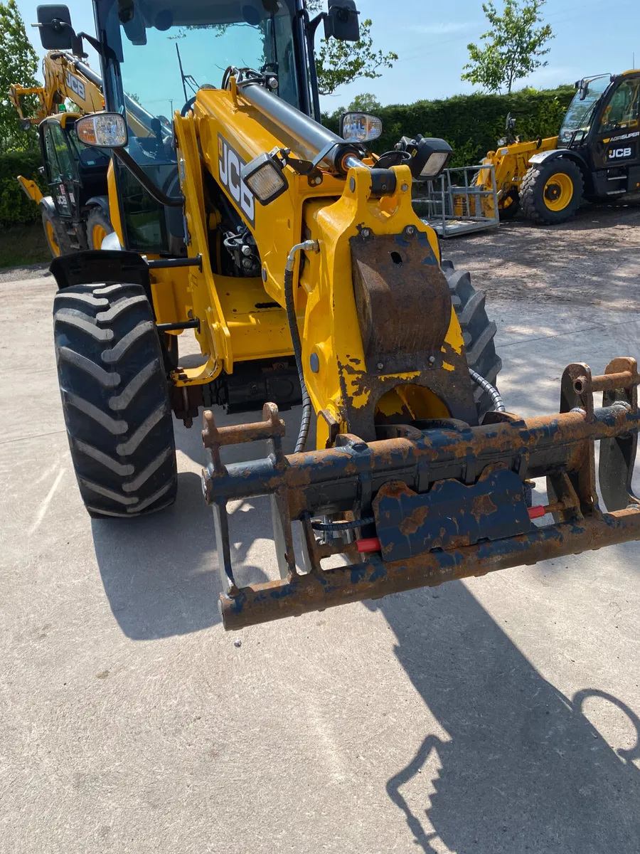 2020 JCB TM220 - Image 4