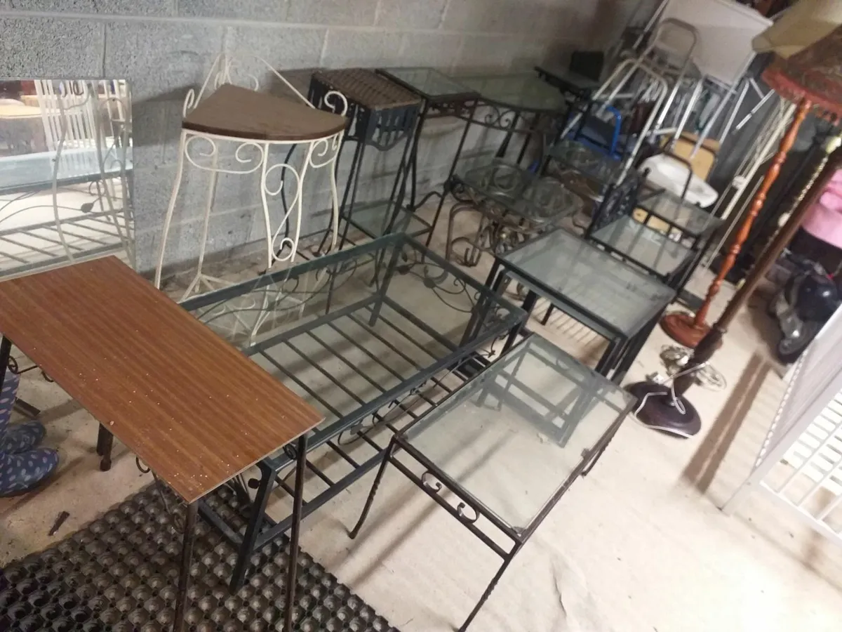 Lots of mixed furniture - Image 1