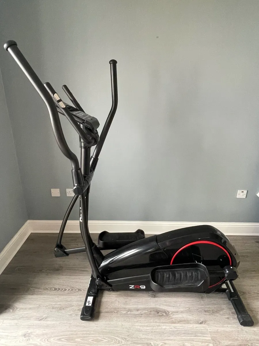 Reebok ZR9 Elliptical Cross Trainer - Image 1