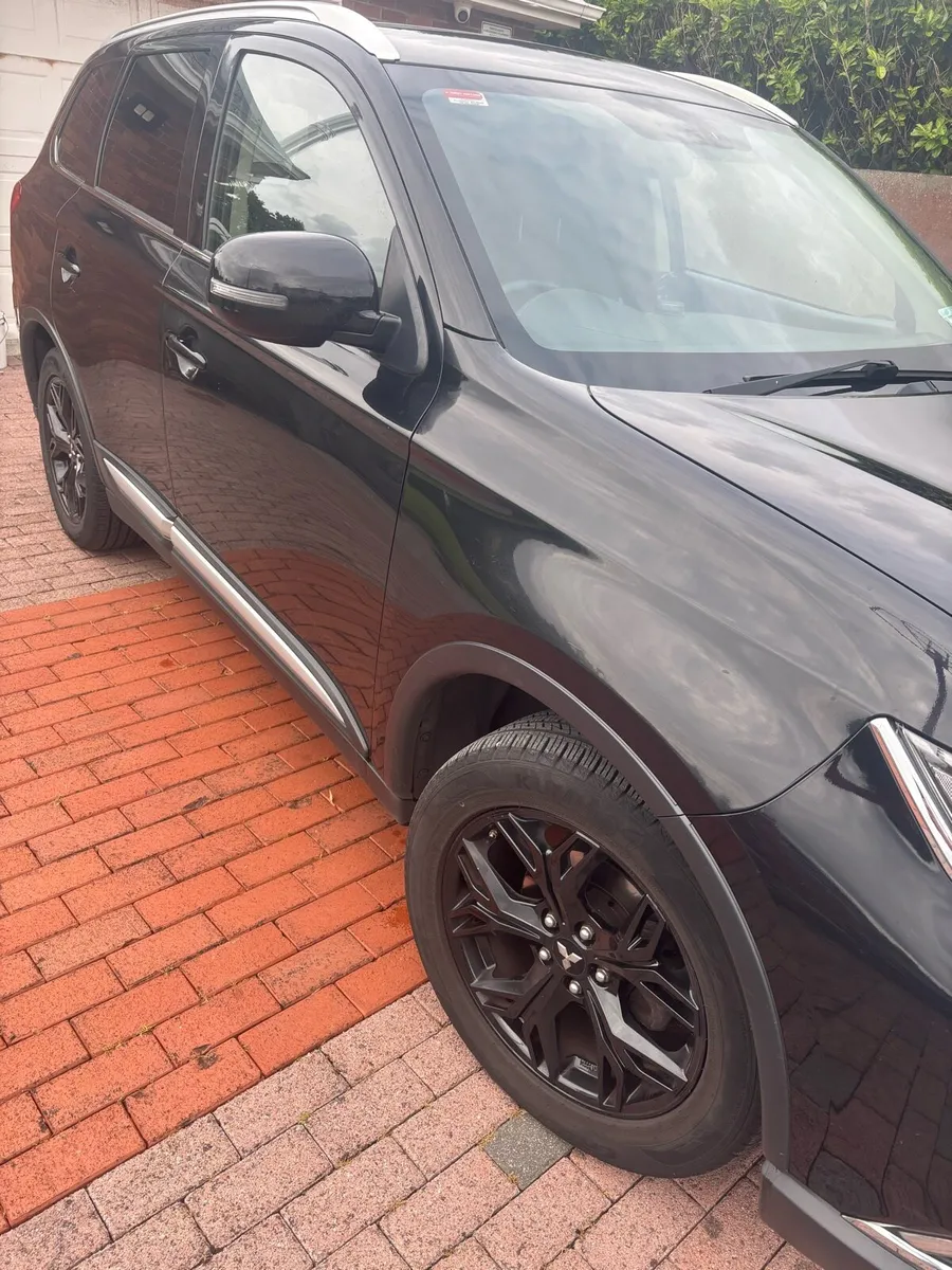 2019 Mitsubishi Outlander 4WD Diesel - Image 4