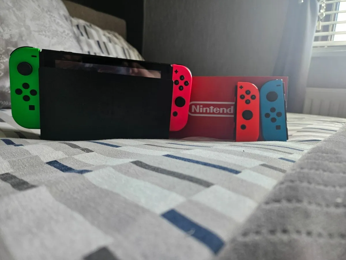 Nintendo switch - Image 2