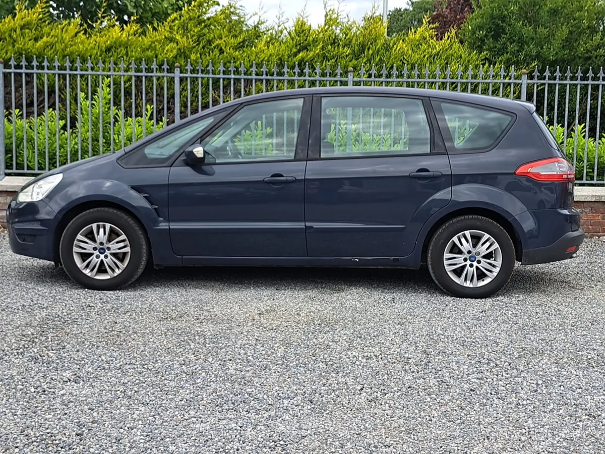 Ford S-Max Zetec 1.6 Diesel with 7 full size seats - Image 4