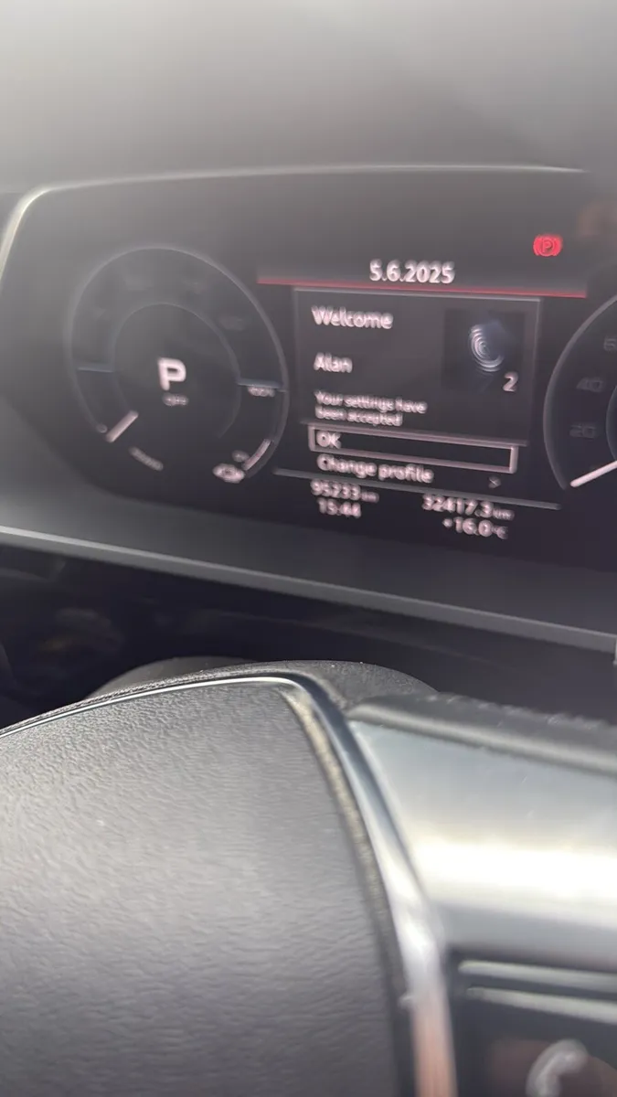 Audi Etron - Image 2