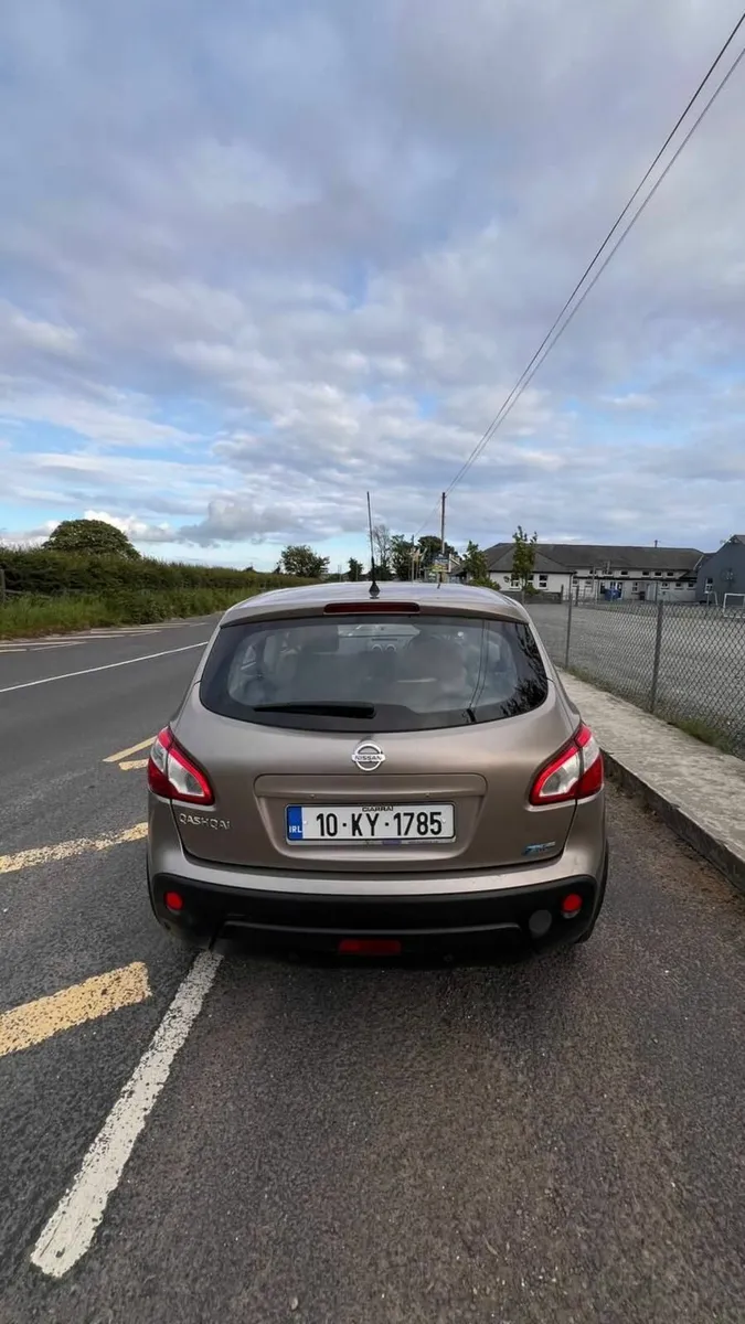 Nissan Qashqai 2010 - Image 4