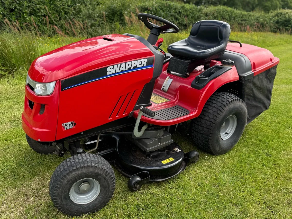 Snapper RideOn 19.5Hp 40” new deck - Image 1