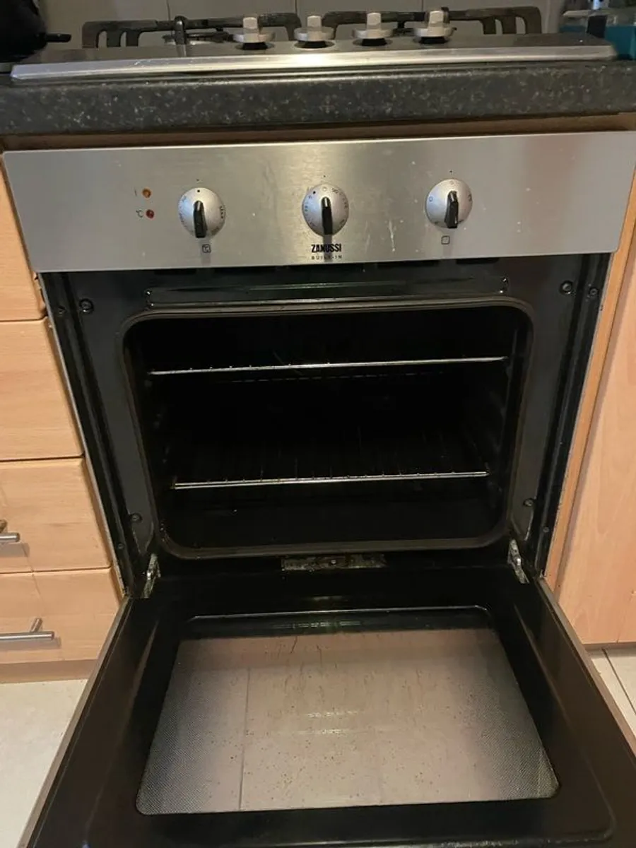 kitchen units with appliances - Image 4