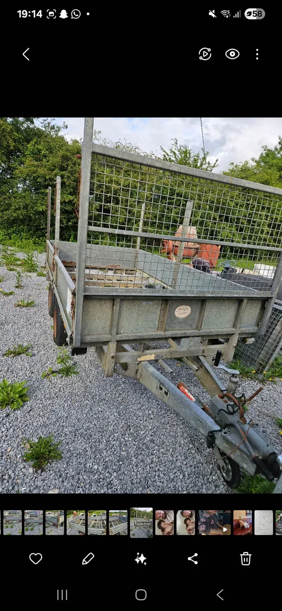 Trailer - Image 1