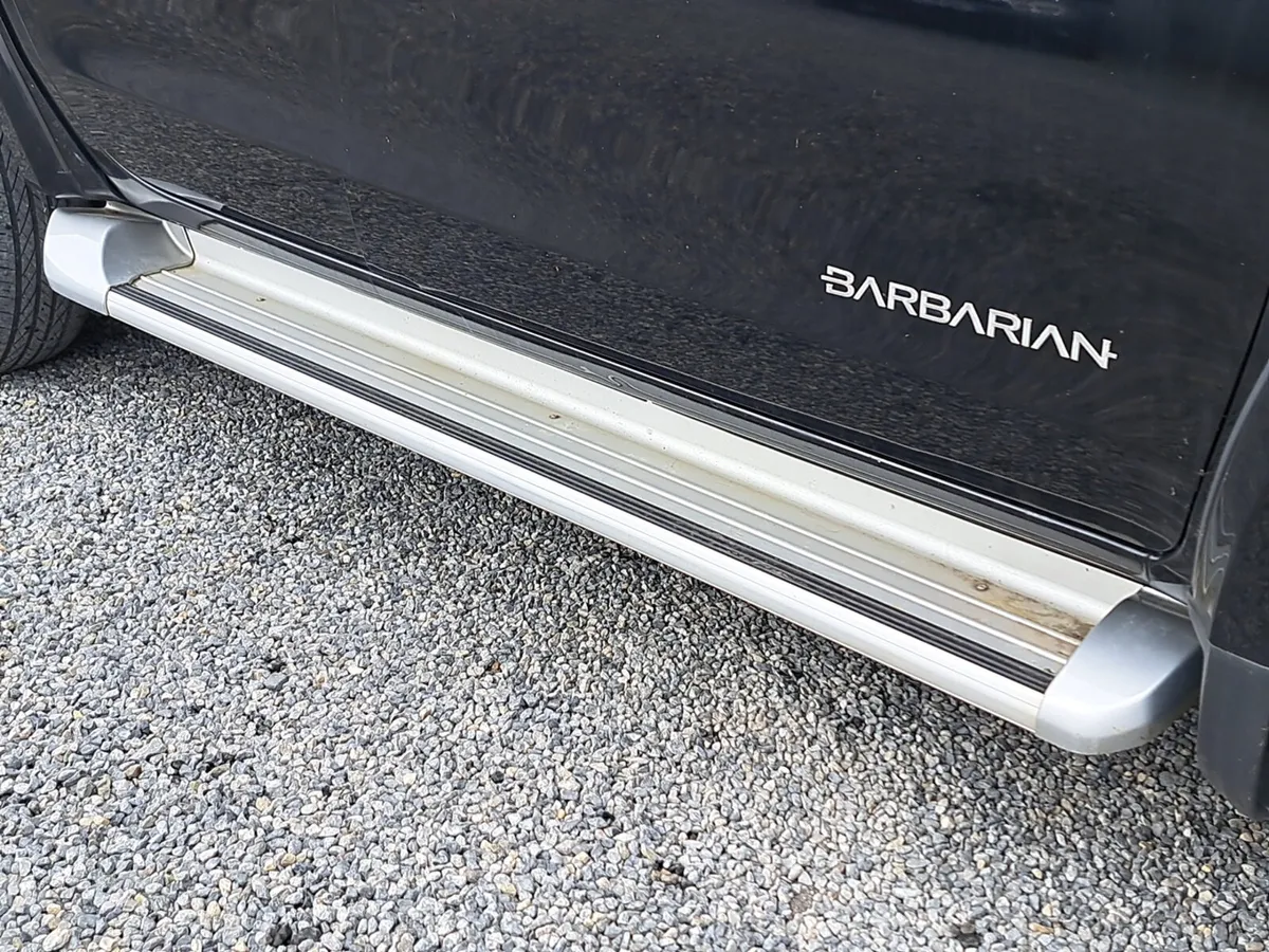 Mitsubishi L200 Barbarian Crew cab - Image 4