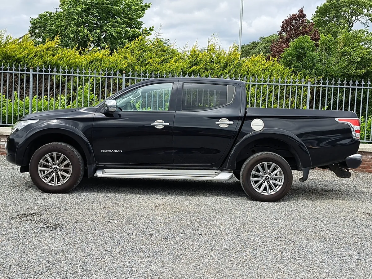 Mitsubishi L200 Barbarian Crew cab - Image 3
