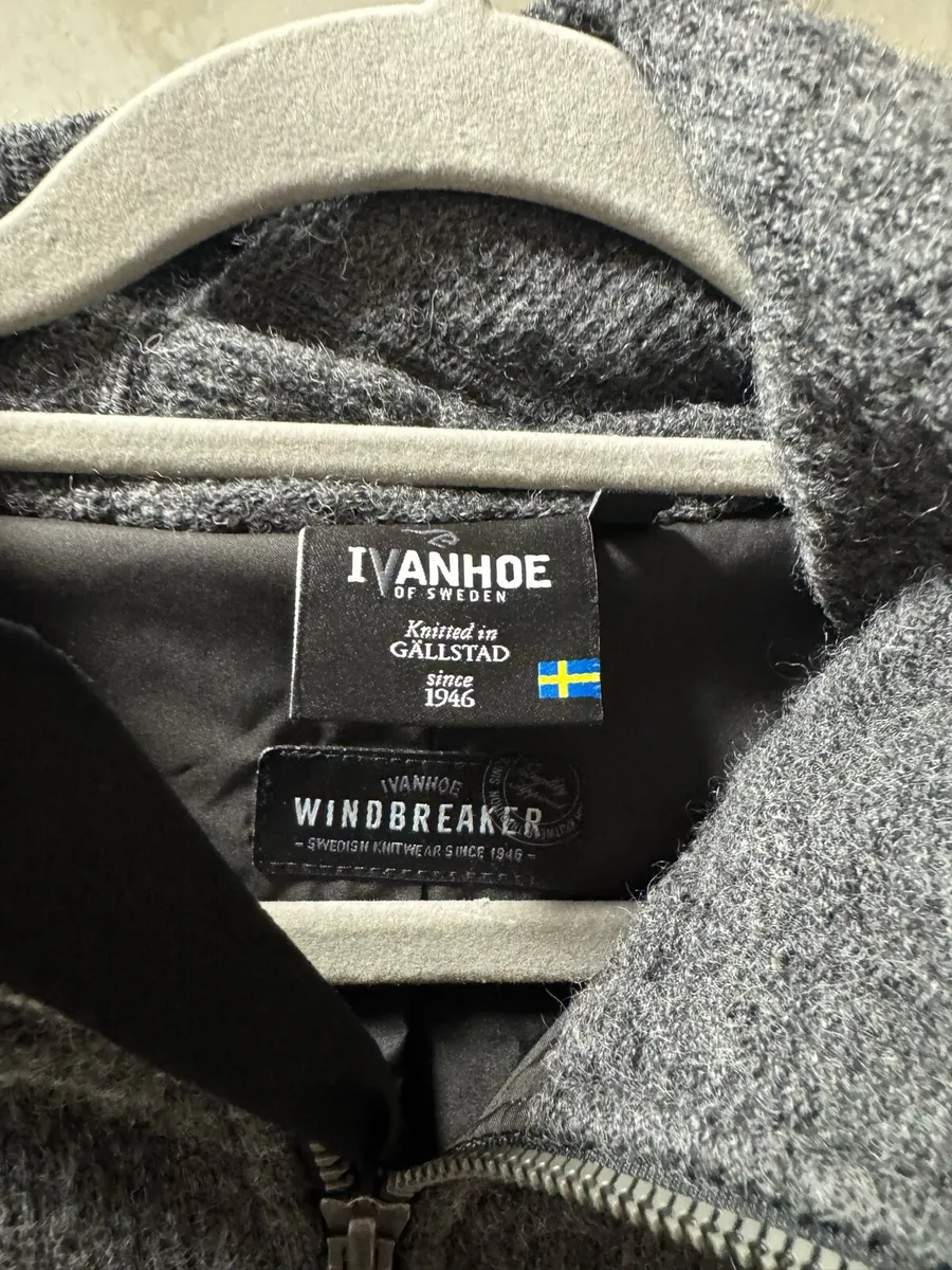 Mens Ivanhoe WindBreaker - Image 2