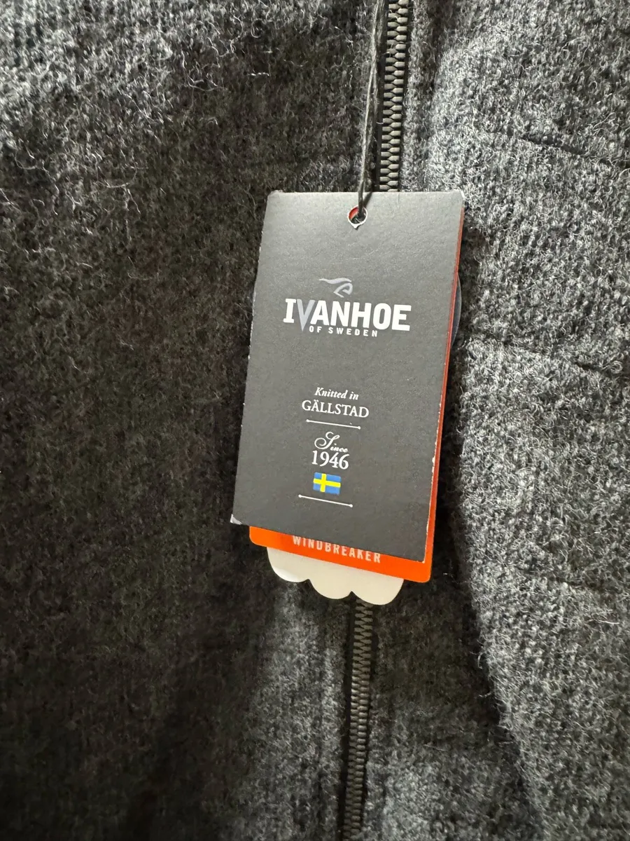 Mens Ivanhoe WindBreaker - Image 3