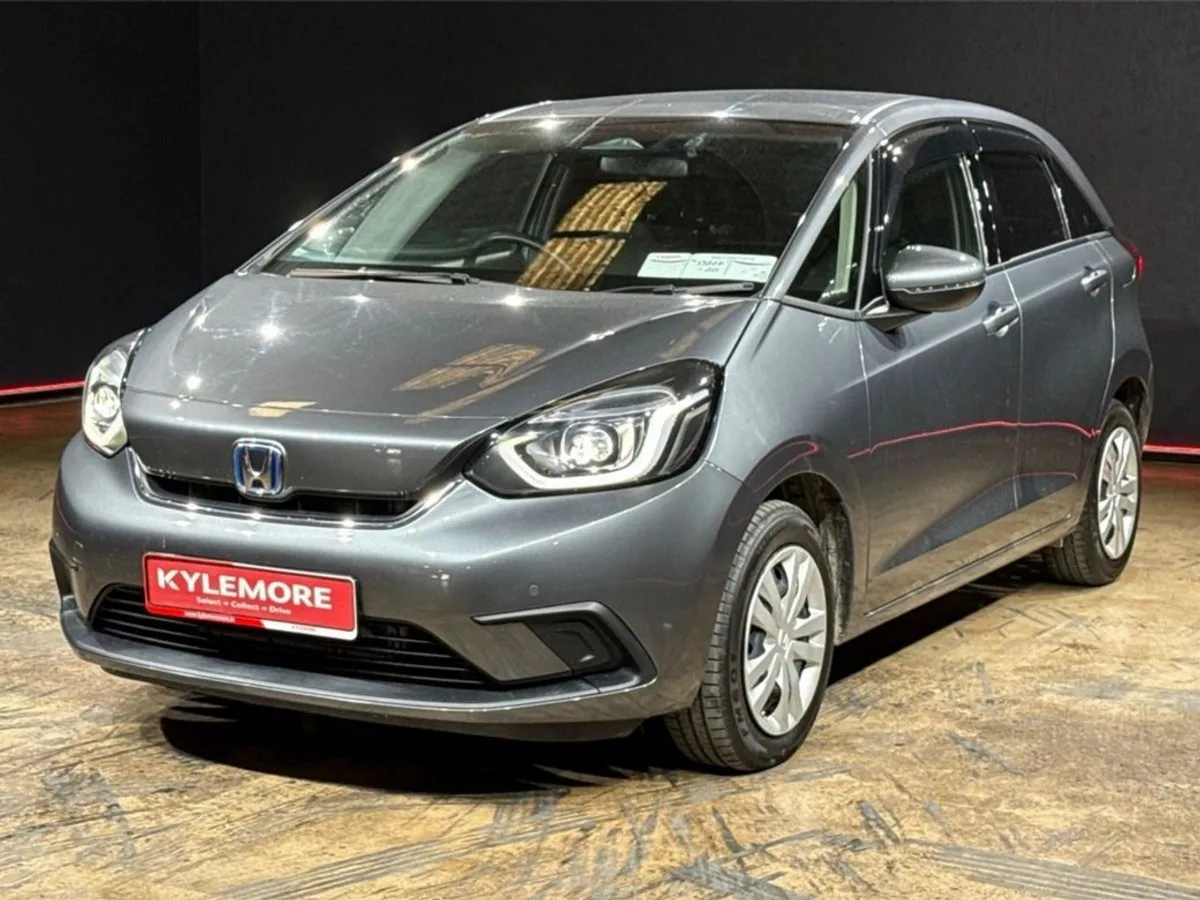 Honda Fit 1.5 Hybrid E hev Automatic - Reverse Ca - Image 2