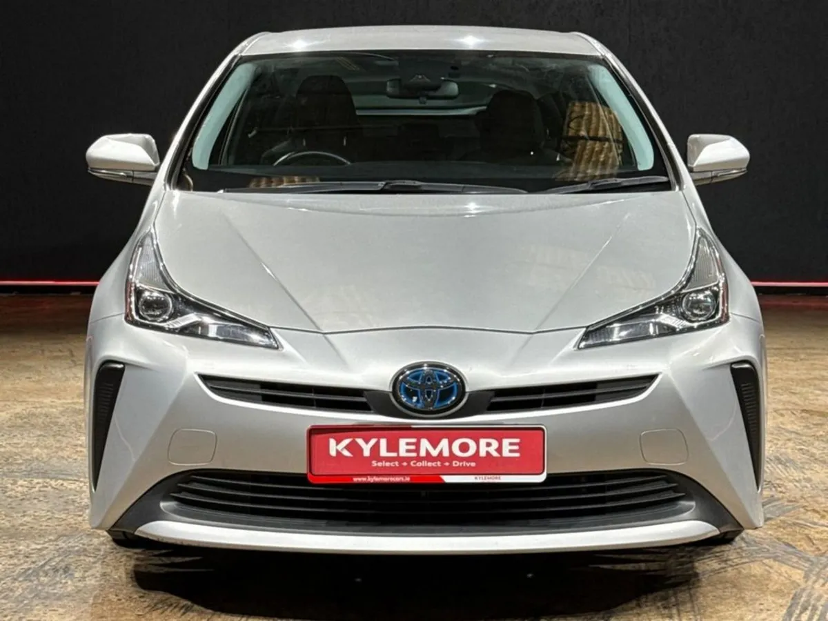 Toyota Prius 1.8 Automatic Hybrid - S Edition - R - Image 3